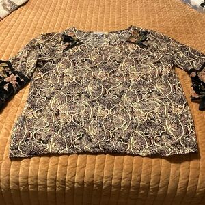 Floral Patterned Women's Top